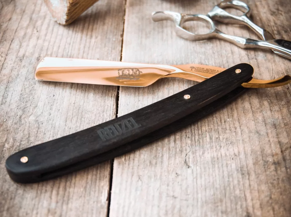 Böker Manufaktur Solingen Golden Reuzel Razor Axe> Carbon Steel Straight Razors