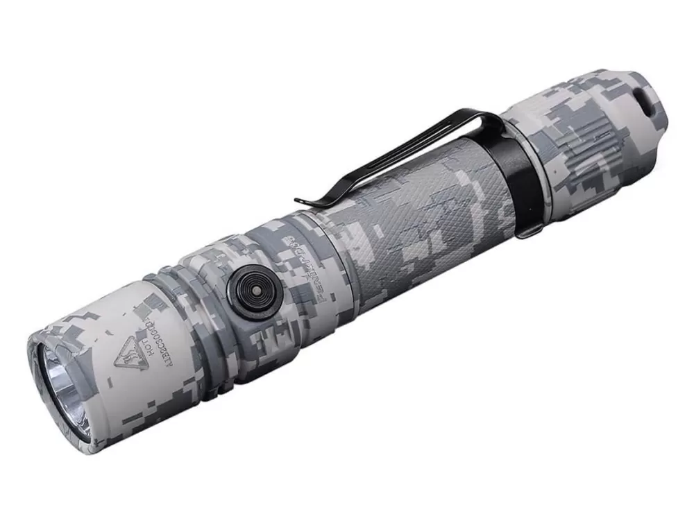 Fenix Pd35 V2.0 Digital Camo> Classic Flashlights